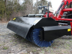 Balais rotatif 66" pour tracteurs munis d'une attache frontale de style "Skid Steer"